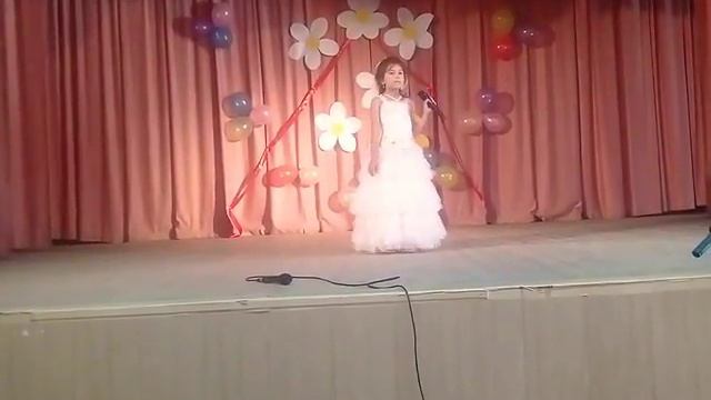 Концерт день Семьи,Любви и Верности Керимова Динара смотреть онлайн