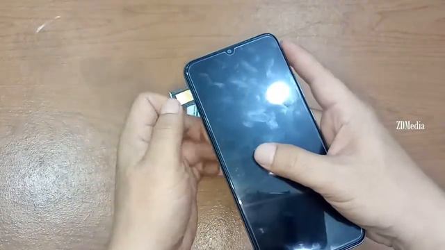 Xiaomi Redmi 9 How To Instal Micro Sd and Sim Card