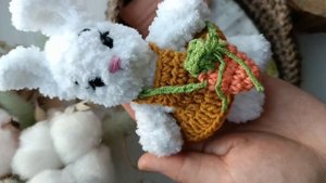Набор зайка в люльке амигуруми ? Крючком из плюшевой пряжи.