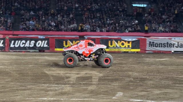Monster Jam Anaheim, CA 2/17/24 FULL SHOW (Show 5) 4K 60fps смотреть онлайн