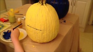 Easy DIY "Minion" Pumpkin