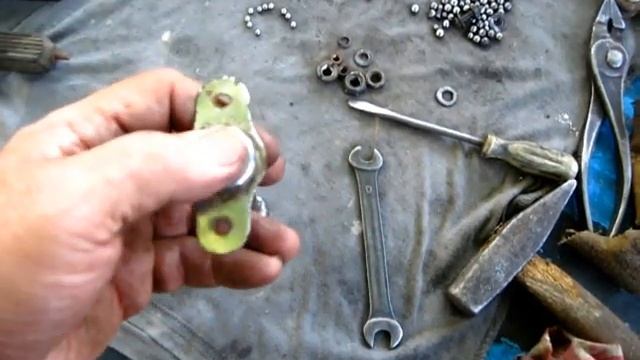 Собираем и ставим левую ПЕДАЛЬ на СТАРЫЙ ВЕЛОСИПЕД смотреть онлайн