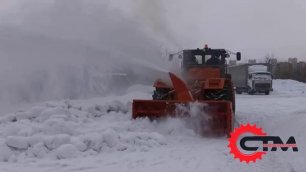 Трактор Кировец К700 с шнекороторным снегоочистителем СШР-3.0 Уборка снега на территории предприятия