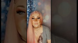 Мать психопат.