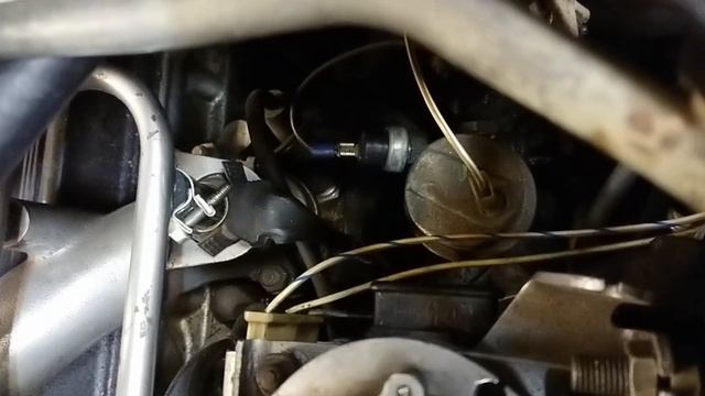 Jaguar V12 Oil Leaks - Going through the common leaks on Jaguar V12 engines