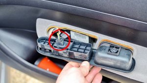 Замена датчик наружной температуры воздуха Пежо 307/Peugeot 307