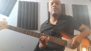 Bass-Minor Pentatonic Scales