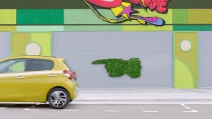 Яркая реклама Peugeot 108 с певцом Mika