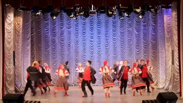 «Самарские выкрутасы»   Образцовый коллектив ансамбль народного танца «Родничок».