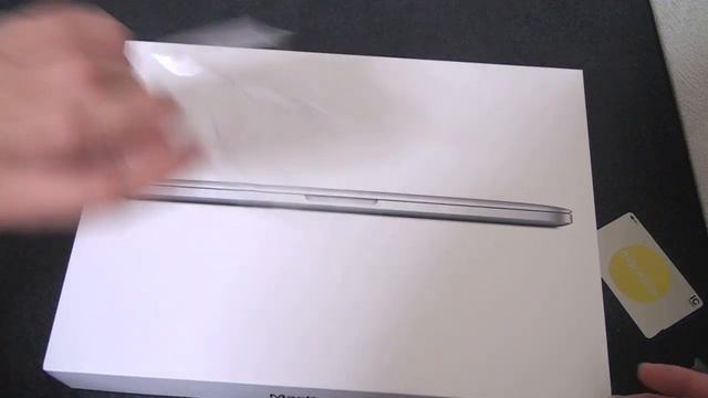 開封動画MacBook Pro2013 RetinaがやってきたNo.1
