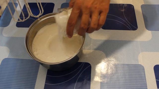 Тесто на Бисквит. Как приготовить тесто на пышный бисквит. смотреть онлайн