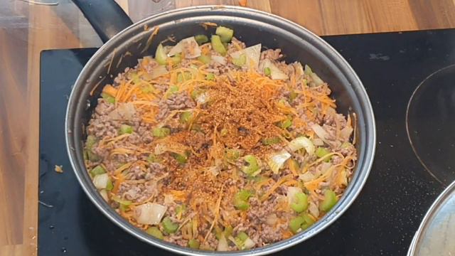 How I make my Spaghetti Bolognese||Easy Recipe смотреть онлайн