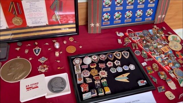 Школьный Музей "35-е Измерение" имени В.С. Высоцкого | Выставка "Под звёздами Ильича" смотреть онлайн