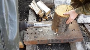 Механический винтовой дровокол на ГАЗ 69