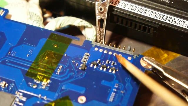 Определение неисправности аккумулятора или системы заряда ноутбука . смотреть онлайн