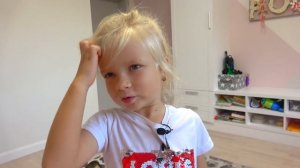 София ПОМОГАЕТ ПАПЕ. Софунья Шалунья