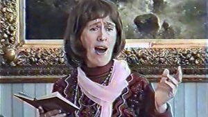 "Уголок" (запись 2000 г.). Поют Людмила Титова и Лидия Васильева (аккомпанемент).