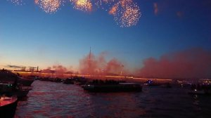 Фейерверк 9 мая в Санкт-Петербурге.