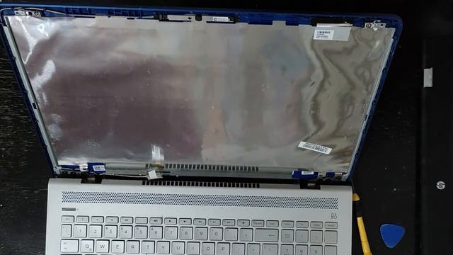 Cambio de pantalla para laptop HP 15 смотреть онлайн