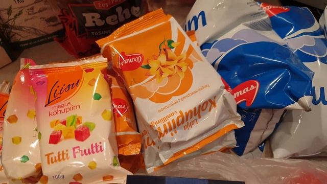 Эстония влог.Маркиз и синички.Закупка продуктов.Селедочный паштет.Ежедневные влоги простой семьи