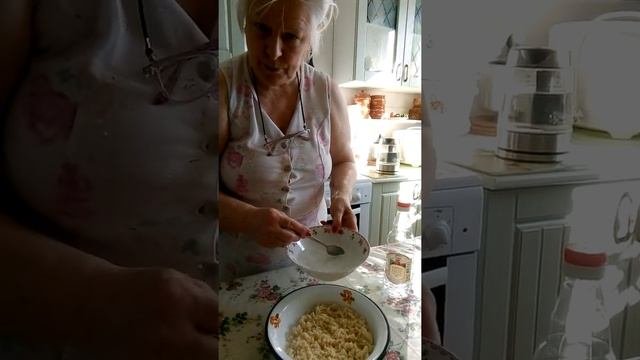 Хрен ( быстро и просто). Домашний рецепт. #хрен #хренвам #вкусныйхрен