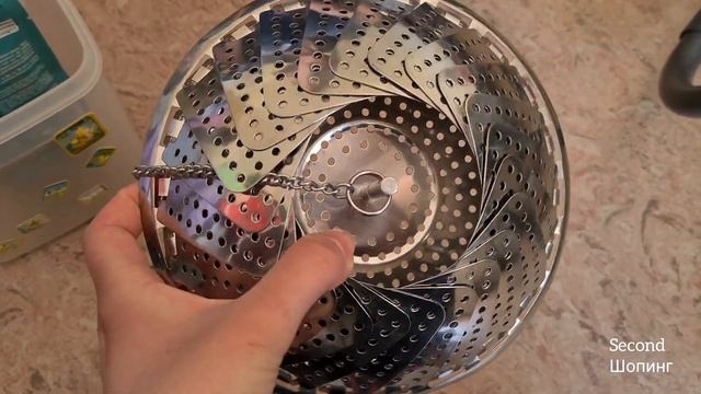 в Германии красный крест. секонд хенд. скидки. беженцы Германия. Deutschland смотреть онлайн