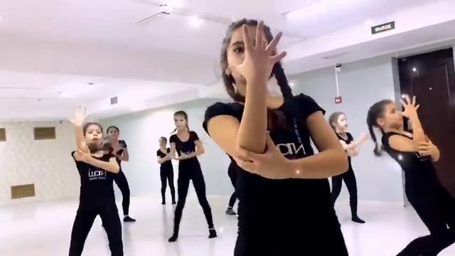 Театр танца "Шаги". Младшая группа. 2019