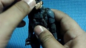 S1 Solid Snake - Metal Gear Solid 2: The Sons Of Liberty McFarlane Toys Action Figure Review