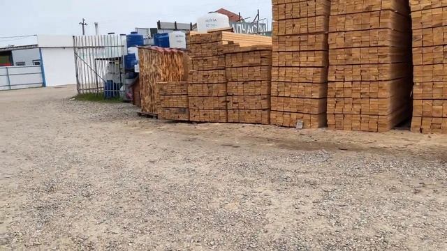 КОПАЮ ТРАНШЕЮ ПОД ФУНДАМЕНТ ДЛЯ БАНИ.КУПИЛ ТУАЛЕТ