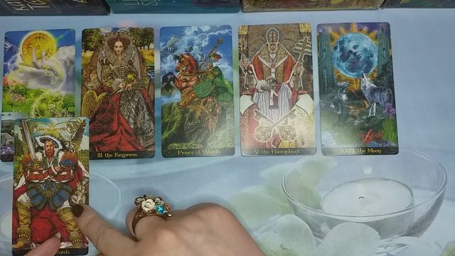 Гадаю на картах таро. Гадание даной таро. Гадание даной таро. Гадание даной таро. Колена таро судьбы.