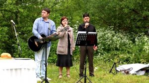 На сердце лишь песня одна