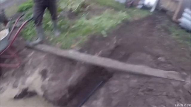 Подробное видео монтажа септика Тверь 0.85 ПНМ в Луховицах смотреть онлайн