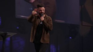 Почему так трудно принять себя? | Стивен Фуртик