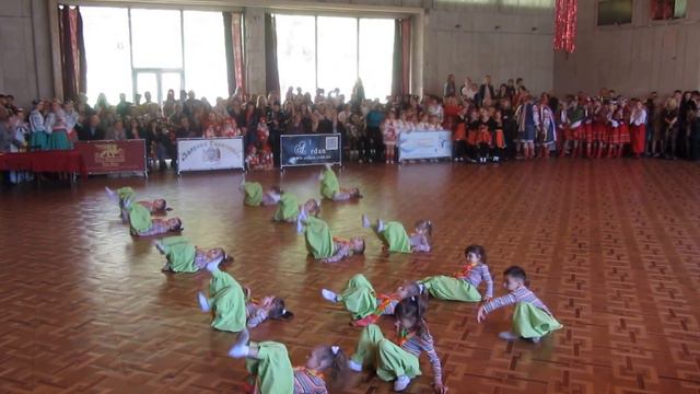 Оазис - танець Угі-та-та-та смотреть онлайн