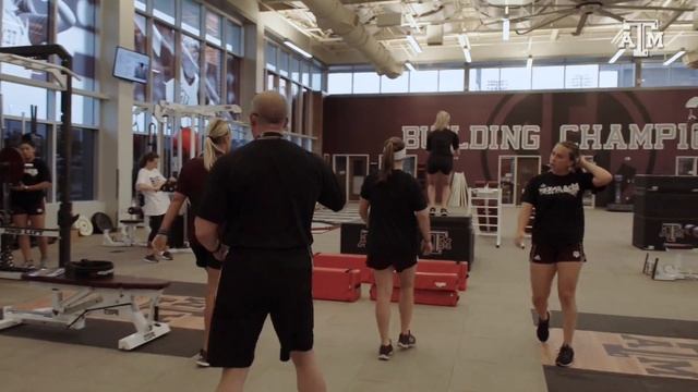 Softball: Behind the Scenes | Offseason Workouts смотреть онлайн