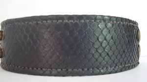 Браслет из кожи питона, на кнопках  ручная сборка