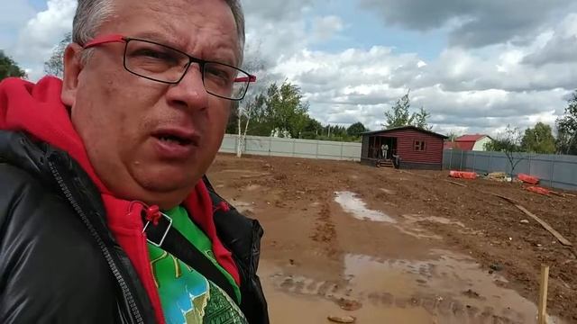 Завершение укладки дорожных плит для въезда на участок // 27 августа 2017