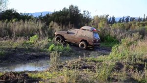 Nissan Pathfinder r50 V6 3.3 offroad trail