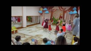 Старшая группа Танец рябинок МБДОУ №175 Кемерово