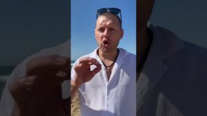 Купание в море продолжается