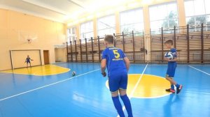 Футбол: "Новогодние пенальти - начало" (КОНЕЦ ЭТОГО ВИДЕО СМОТРИТЕ НА КАНАЛЕ - KOMANDA ZVEZDNAIA)