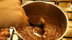 Делаем горячий шоколад из Киндер Сюрприза