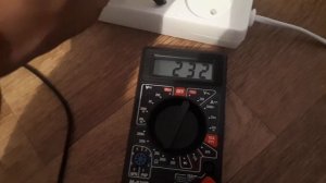 Как измерить напряжение в розетке 220 вольт