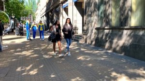 Прогулка по солнечному Еревану .Город встречает тёплом . Walk in Yerevan.