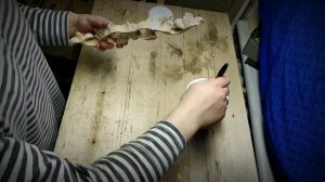 Резьба по дереву. Покраска лаком. Орнамент. Фрагмент резьбы по дереву