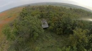 Кадры применения FPV-дронов «Феникс-мини» десантниками из 45-й бригады спецназа ВДВ.