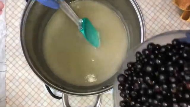 Варенье из черной смородины. Заготовки из черной смородины на зиму. Простой и быстрый рецепт.