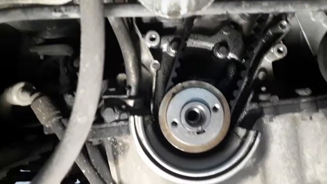 Замена ремня ГРМ помпа Рено сандеро Renault sandero