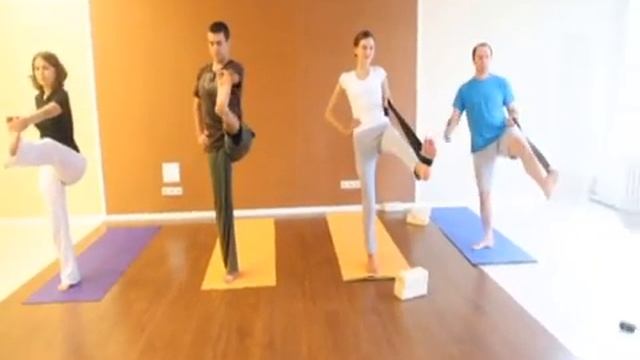 Мастер-класс по йоге Ньютона Кемпбелла в центре SIDERA смотреть онлайн