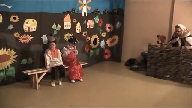 спектакль "Лисичка со скалочкой" в театральной студии "Этюд" смотреть онлайн